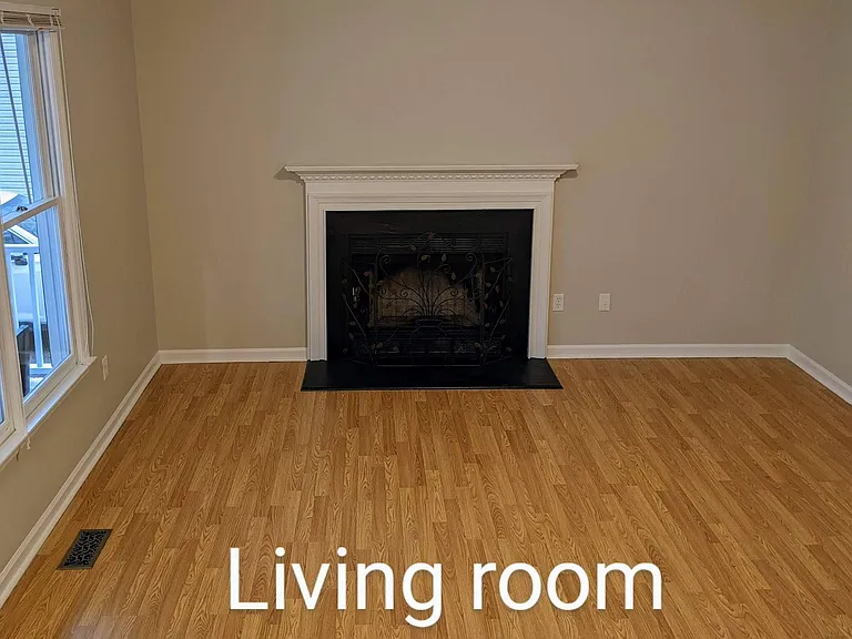 1004 Fawn Cir — Photo 13