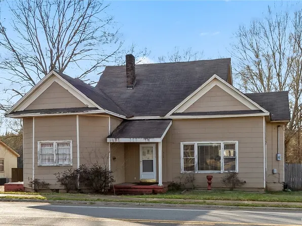 514 3rd St SE, Aliceville, AL 35442