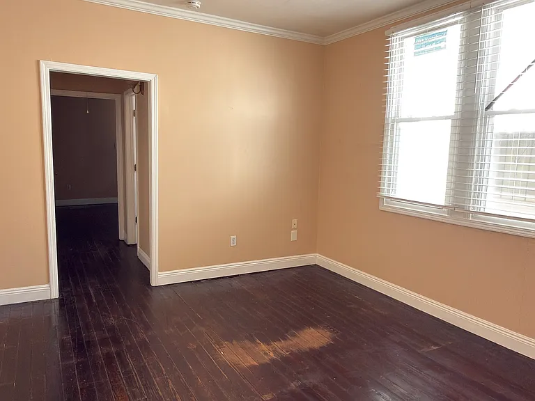 3324-26 S Delachaise St #3326 — Photo 2