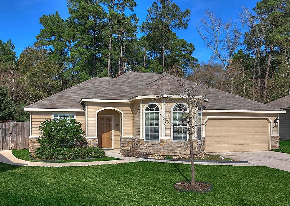 1st image of 200 Summer Pine Ct