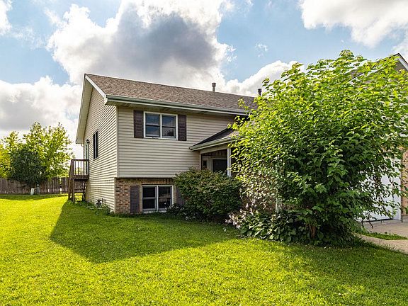 2nd image of 968 Crestville Ct
