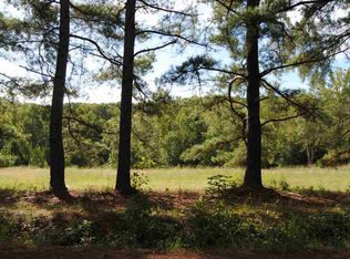 468 Ridings Rd, Campobello, SC 29322