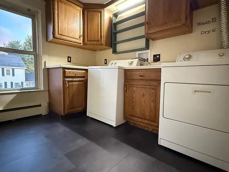712 Emmett St — Photo 15