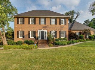 6105 Turtle Pointe Dr, Hixson, TN 37343