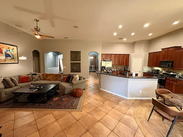 Large common area for socializing