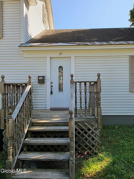 4th image of 28 E North Street