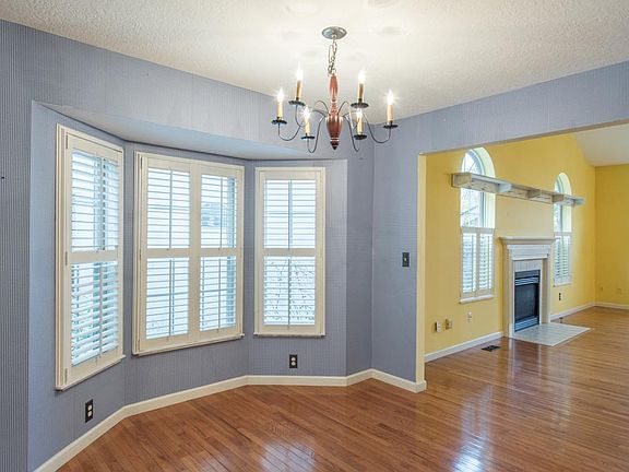 5th image of 2522 Tevis Ann Ct