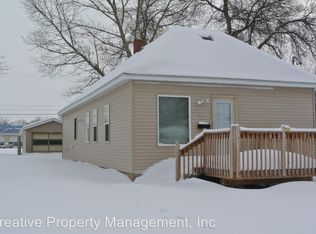 524 3rd St NW, Minot, ND 58703