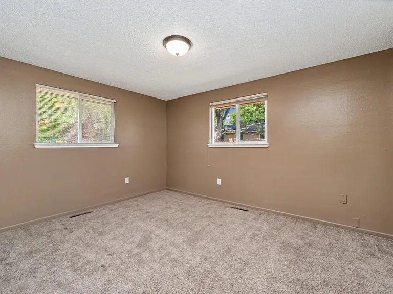 3669 Butternut Dr — Photo 6