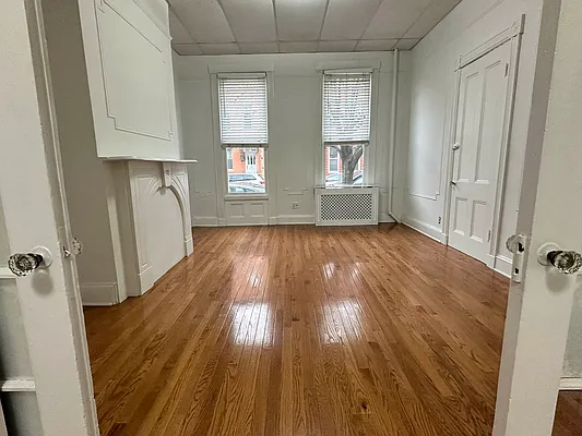 Rented by Ulas Real Estates Inc | media 7