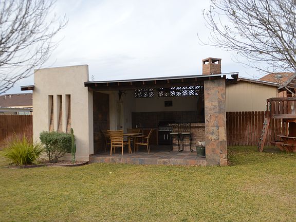 4th image of 303 Alazan Dr