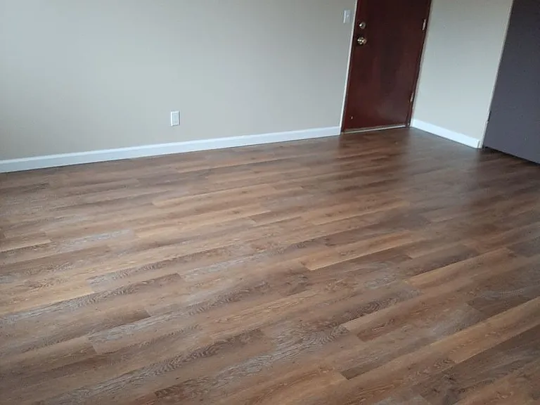 5950 E River Rd — Photo 1