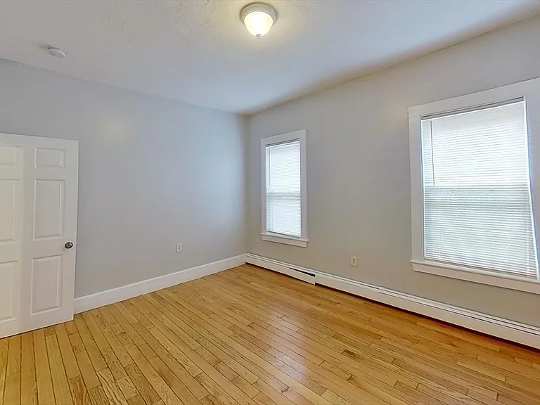 192 Adams St #3 — Photo 9