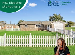 419 Columbia Ave, Sayre, OK 73662