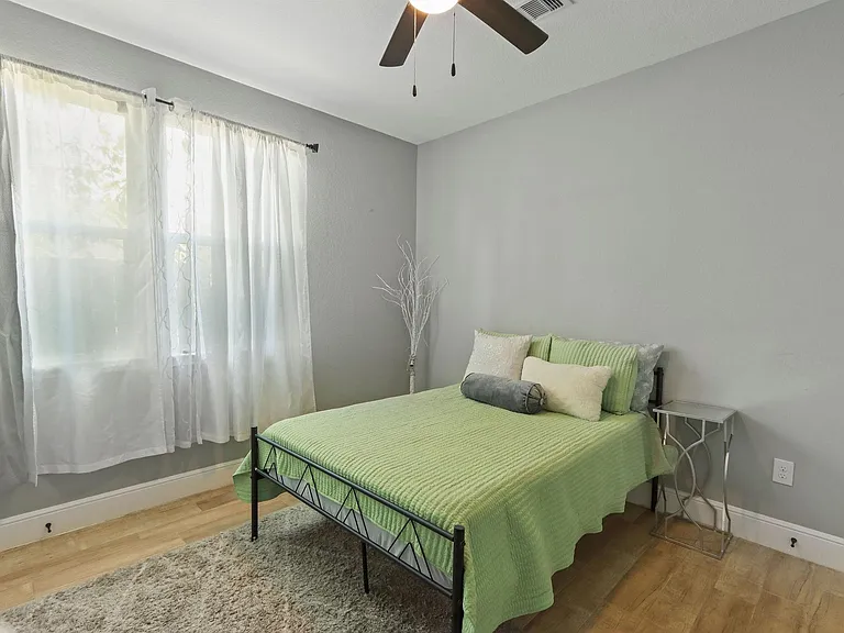 5607 Bacher St #B — Photo 14