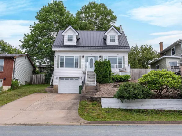 67 Gourok Ave, Dartmouth, NS B2X 2X5