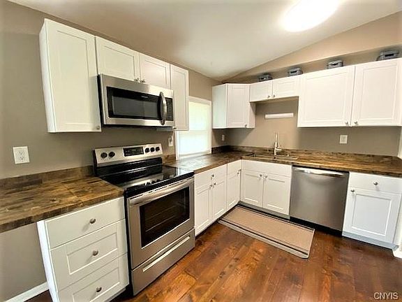 2nd image of 8277 Larkspur Dr