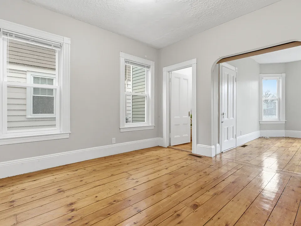 35 Oakland St #1