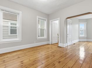 35 Oakland St #1, Salem, MA 01970