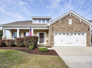 205 W Azalea Dr, Holly Ridge, NC 28445