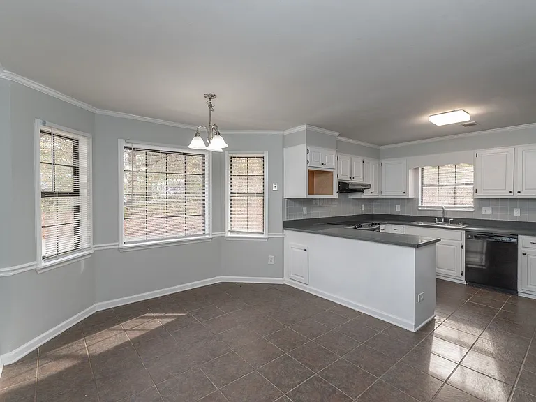 2336 Helsinki Dr — Photo 10