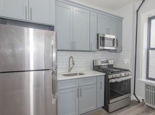 4215 23rd Ave APT 2, Astoria, NY 11105