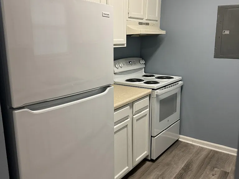 110 Elizabeths Ct #110 — Photo 10
