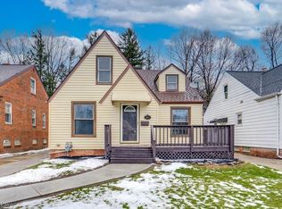 3010 Hearthstone Rd, Parma, OH 44134