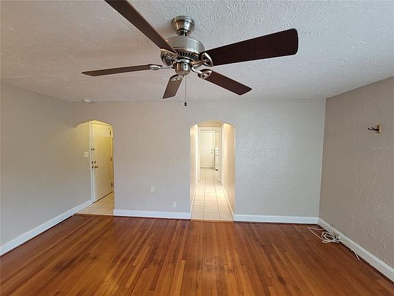 4th image of 520 11th Ave N APT 4