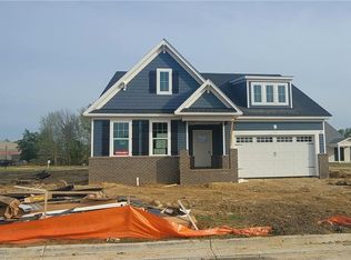 8 Apron Dr, Suffolk, VA 23434