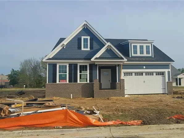 8 Apron Dr, Suffolk, VA 23434