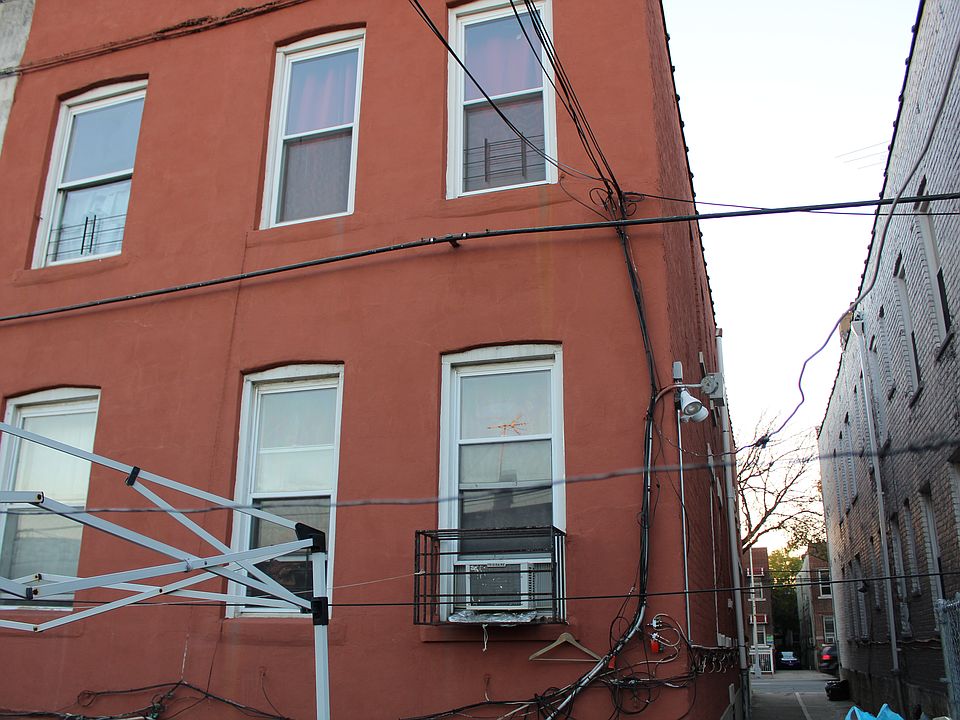 2nd image of 1134 White Plains Rd