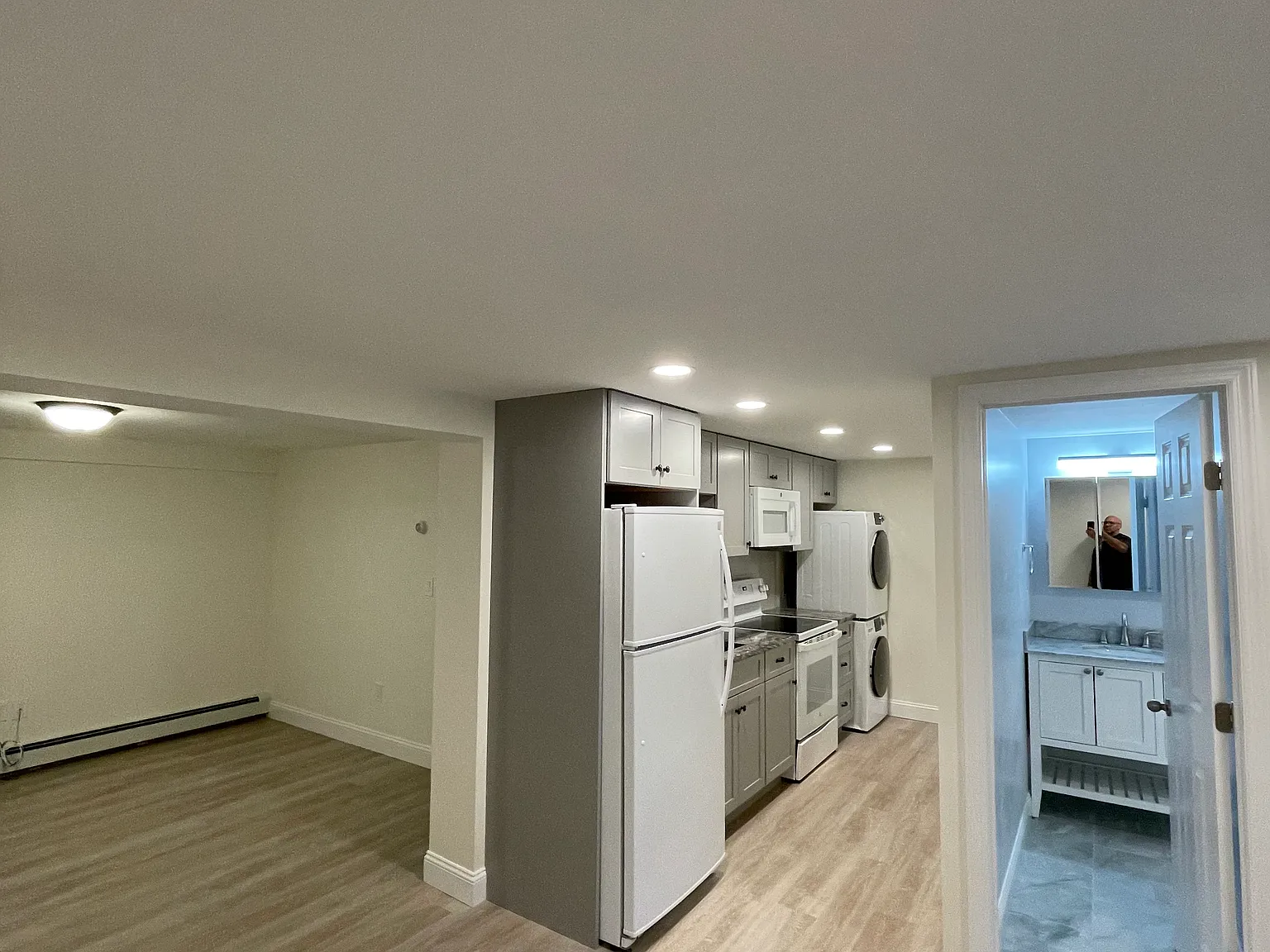 1 bed, 550 sqft, $2,100 — Photo 4