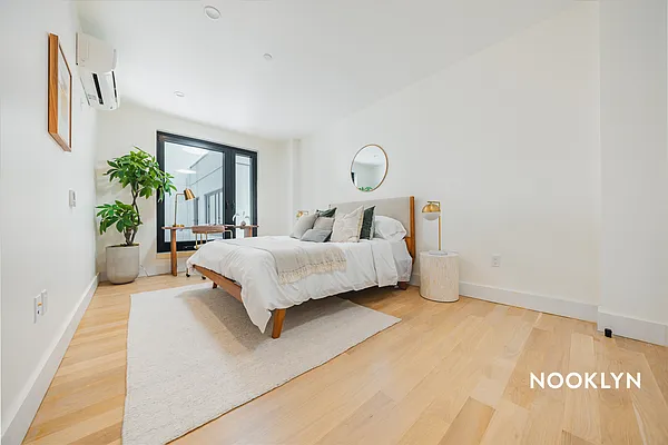Rented by Nooklyn NYC LLC | media 11