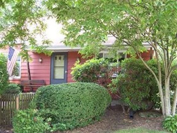 2nd image of 2348 Linda Dr NW