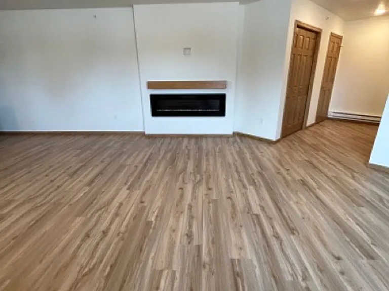 1520 Chase St — Photo 8
