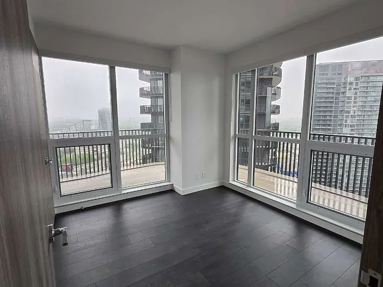 18 Esther Shiner Blvd #2111 — Photo 24