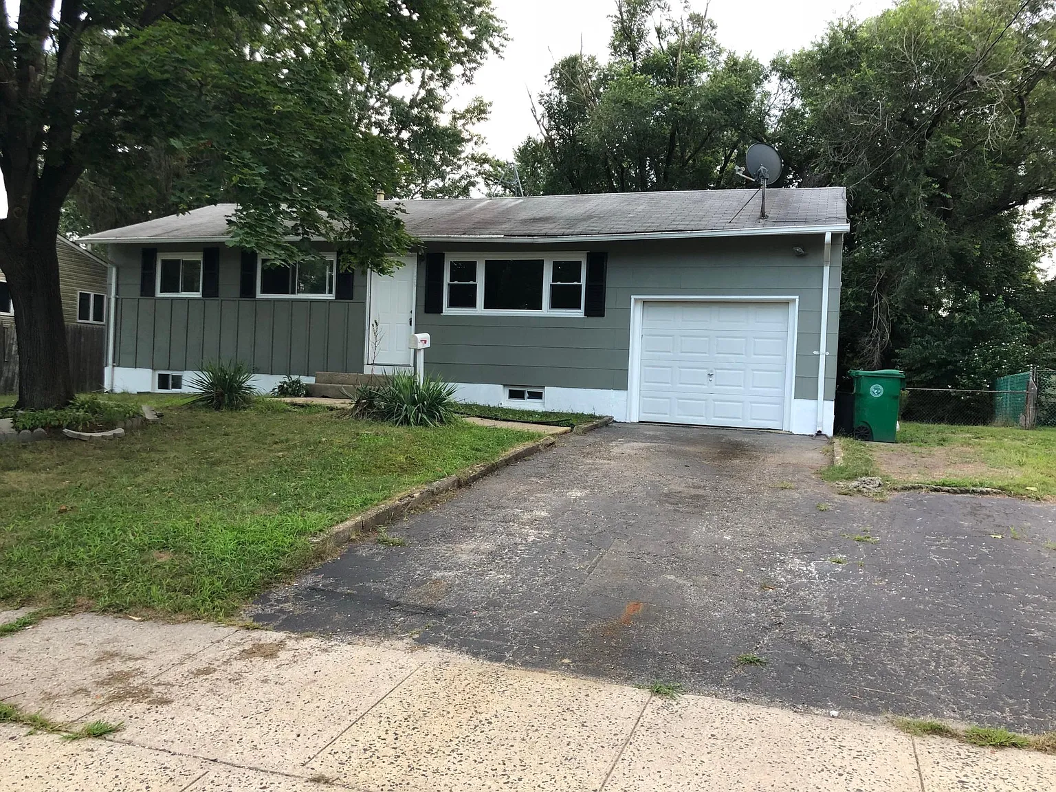 19 Amherst Rd photo 1