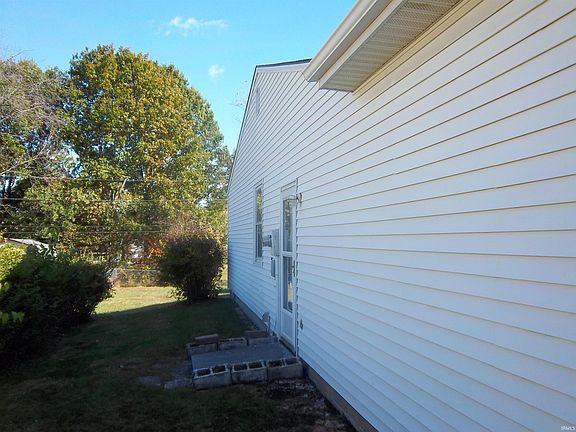 3rd image of 3805 W Indian Creek Dr