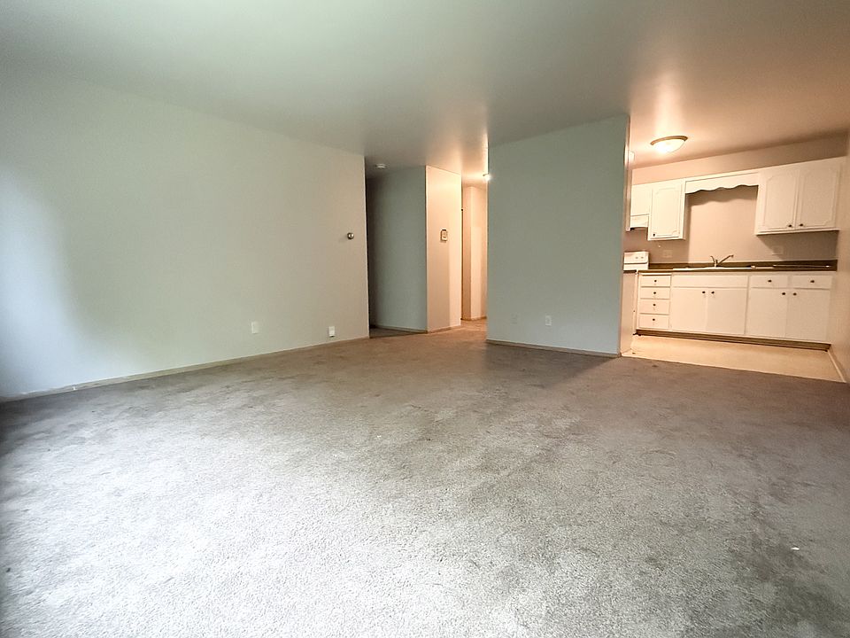 1st image of 2050 Allen Blvd #5