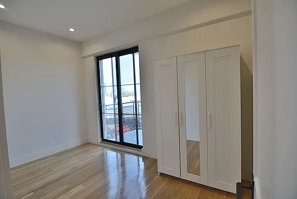 Rented by Hagstrom Management Inc | media 4