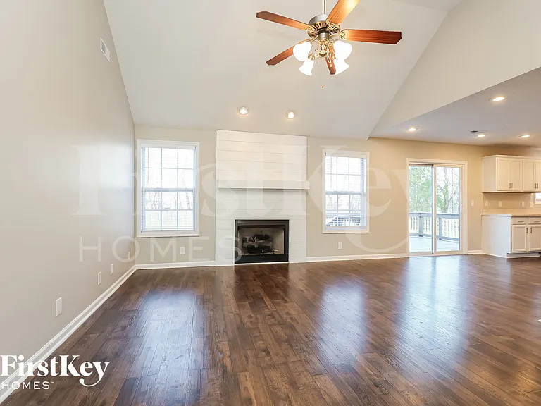 2792 Ridgepole Dr — Photo 3