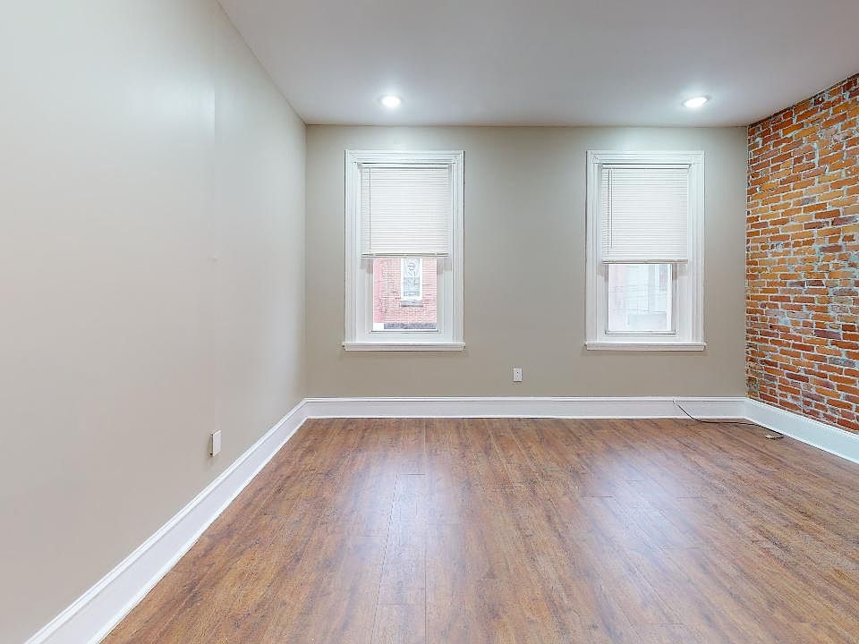 1st image of 1863 Willington St #2