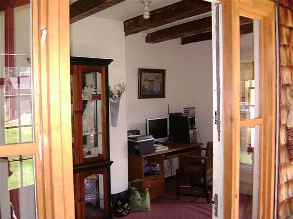 Entry/Office