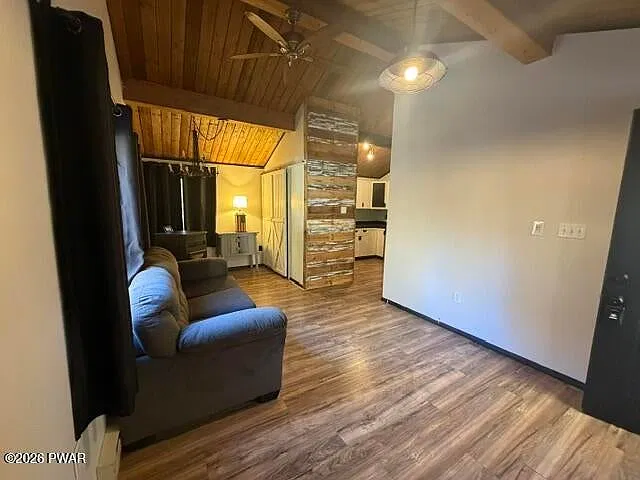3 bed, 666 sqft, $1,800 — Photo 4
