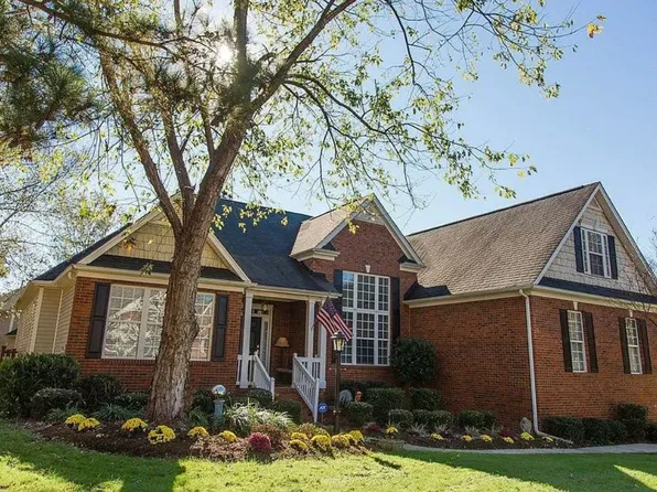 121 Sunchaser Dr, Columbia, SC 29229