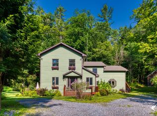 71 Church St, Keene, NY 12942