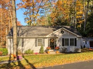2 Hemlock Shore Dr, Atkinson, NH 03811