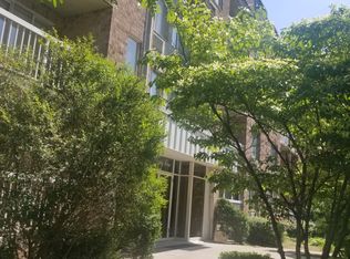 195 Wellington Ct APT 3F, Staten Island, NY 10314