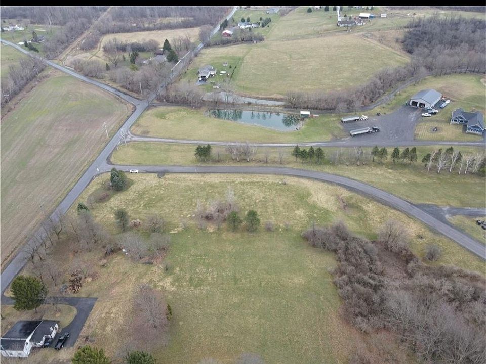 1st image of 2 Hidden Greens Rd #16